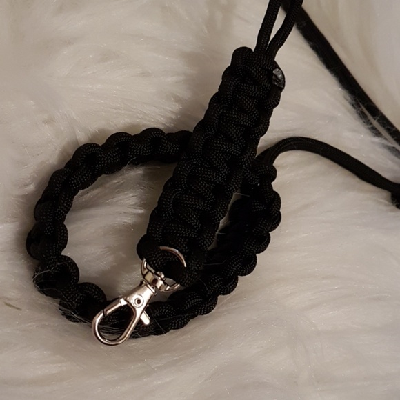 Paracord Black Lanyard and Bracelet. - Picture 2 of 6